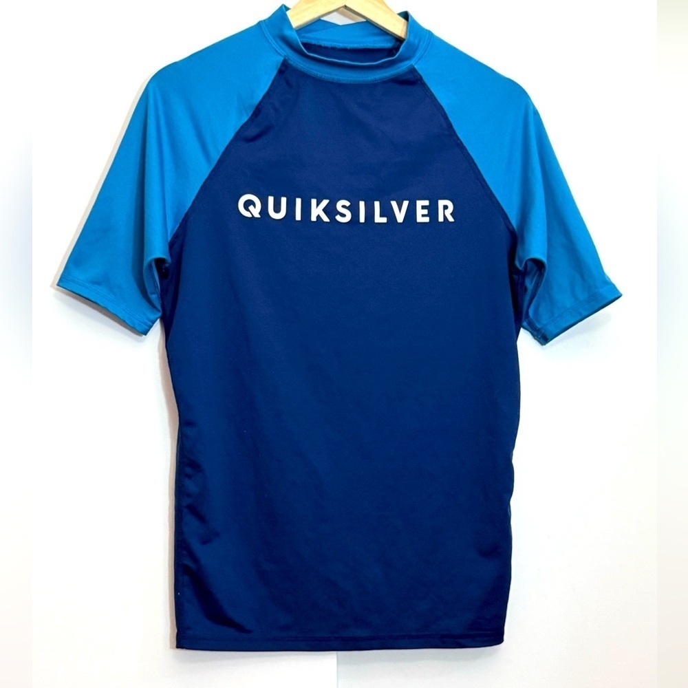 Quicksilver women’s blue rash guard top surfing suit size Medium
